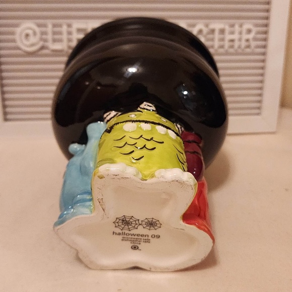 Halloween 09 Snack / Trinket Dish - Picture 2 of 6